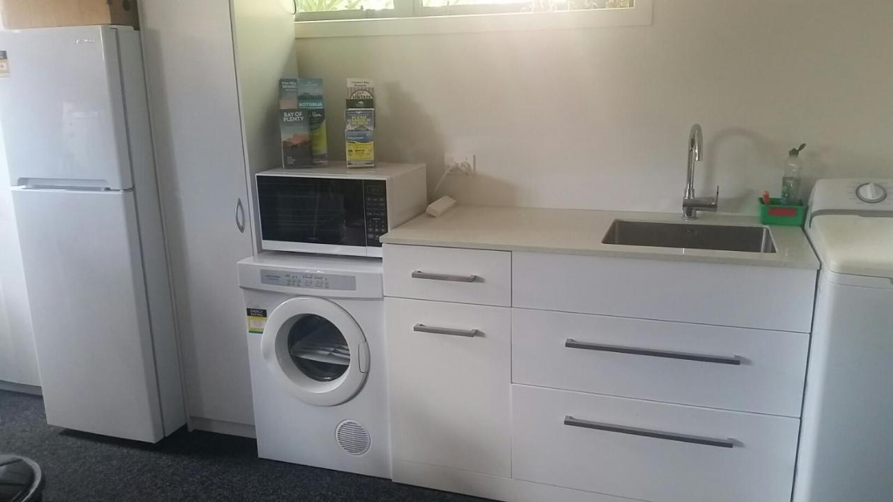 Edgehill - Semi Self-Contained Eco Friendly Home Tauranga Bagian luar foto